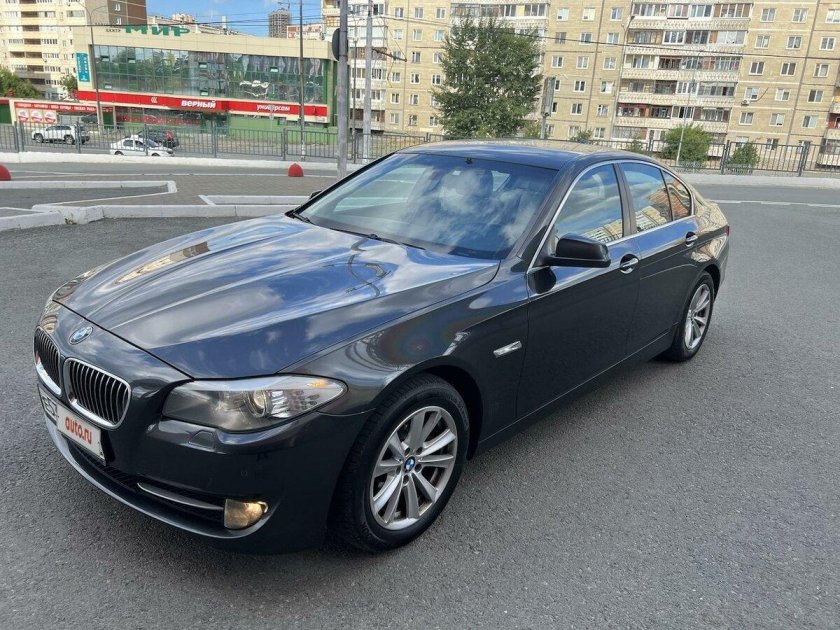 БМВ 523 I акула