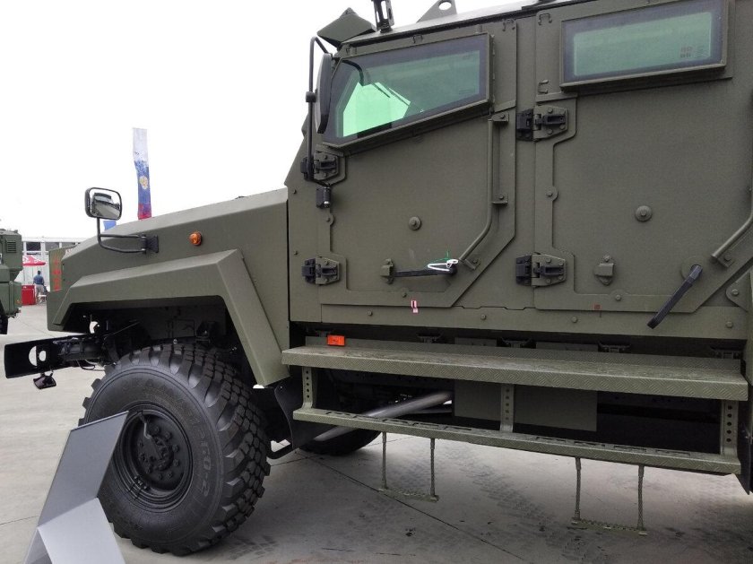 Бронеавтомобиль тайфун к 53949