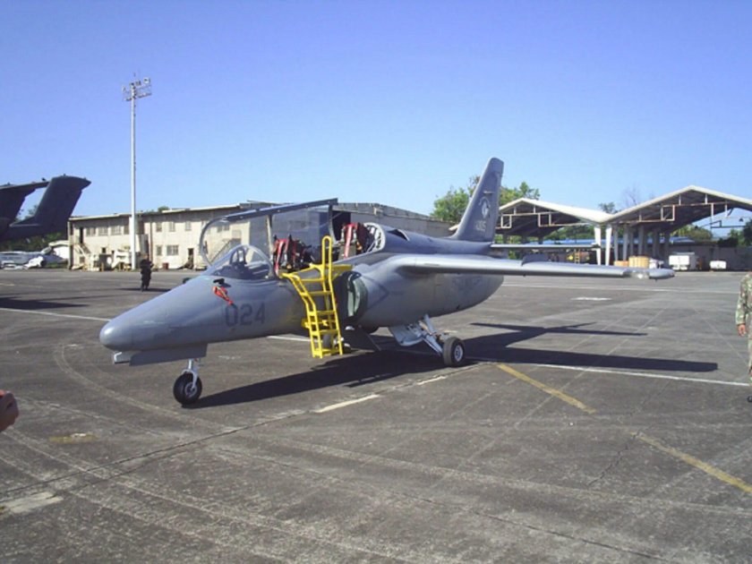 S-211 aircraft