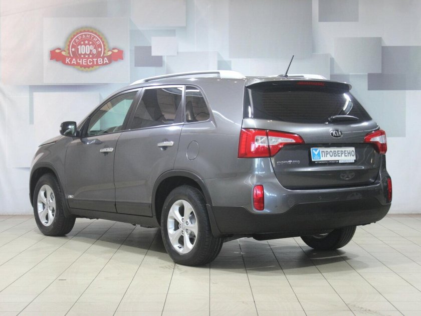 Киа Соренто серый