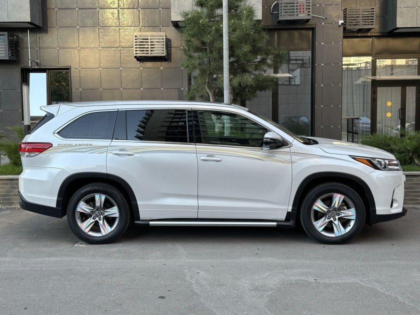 Toyota highlander 2017 hybrid