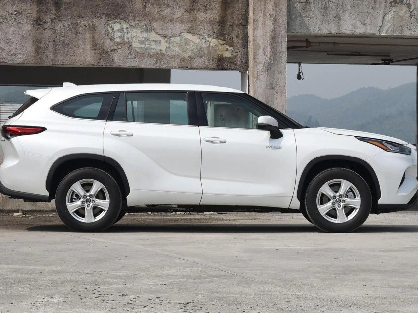 Toyota highlander hybrid 2020