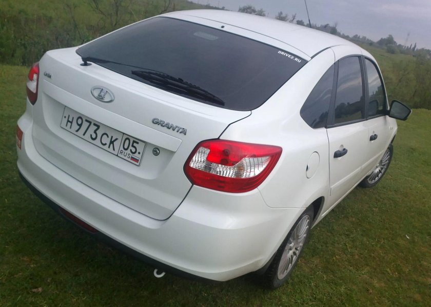 Лада Гранта белое облако 240