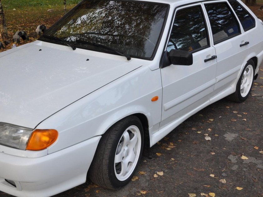 ВАЗ 2114 цвет белое облако