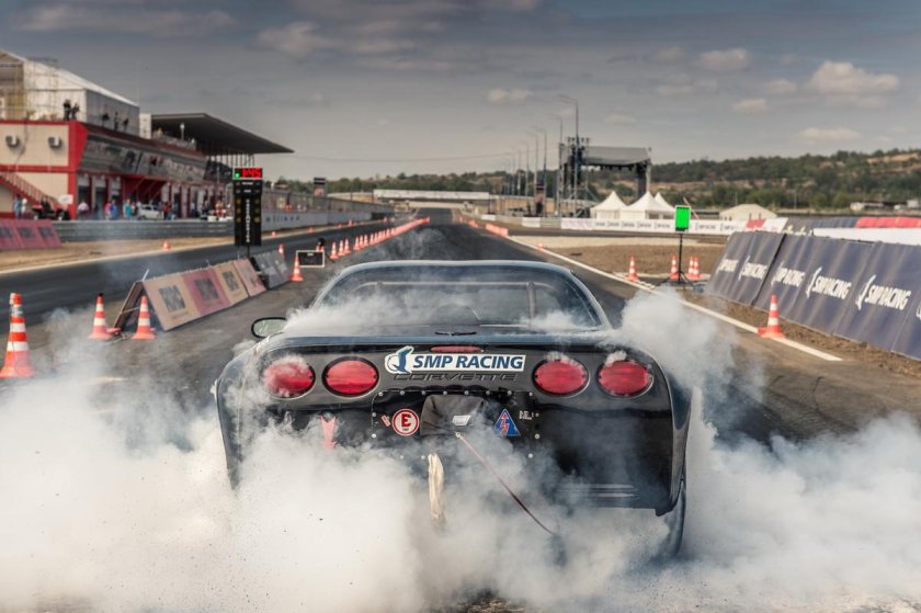 Чемпион России по дрэг рейсингу Скайлайн