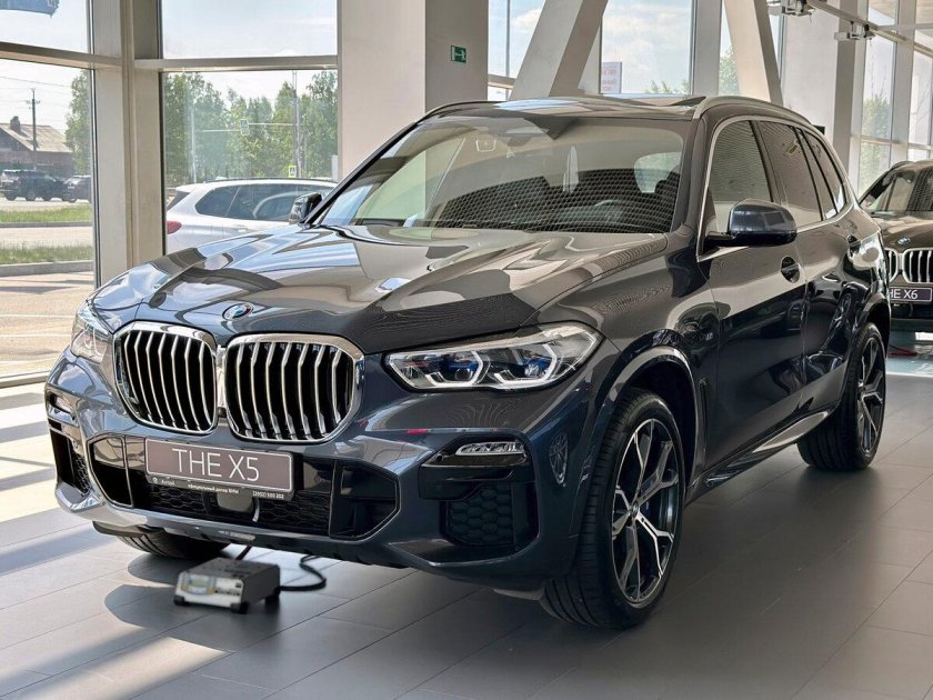 BMW x5 Арктический серый