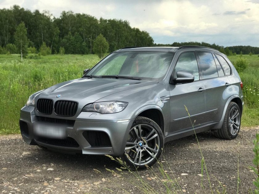 Машина bmw x 5