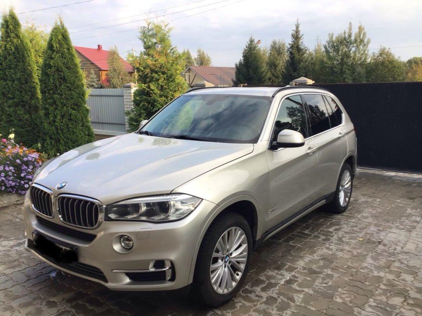 БМВ х5 серебристый