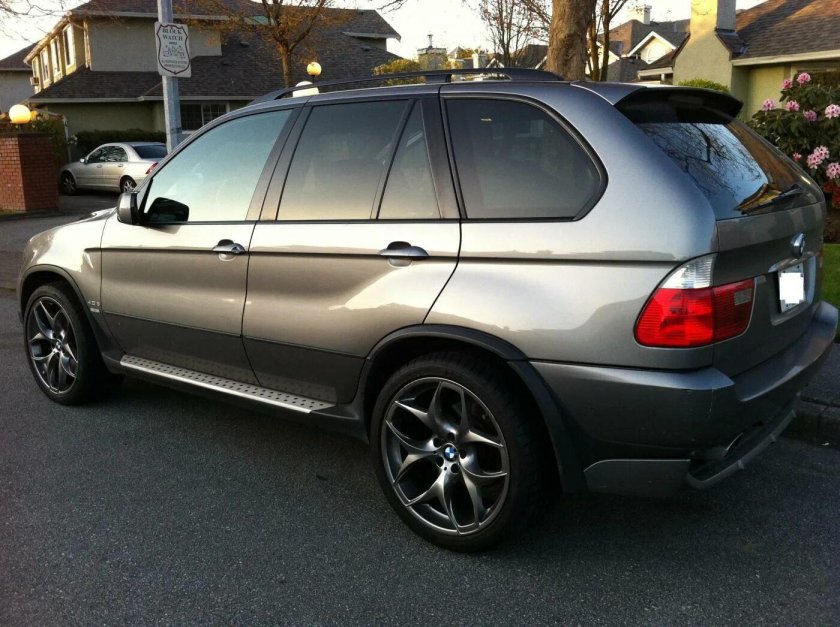 BMW x5 e53 r19