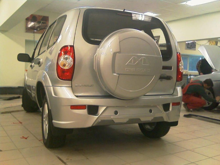 Нива Шевроле обвес атака