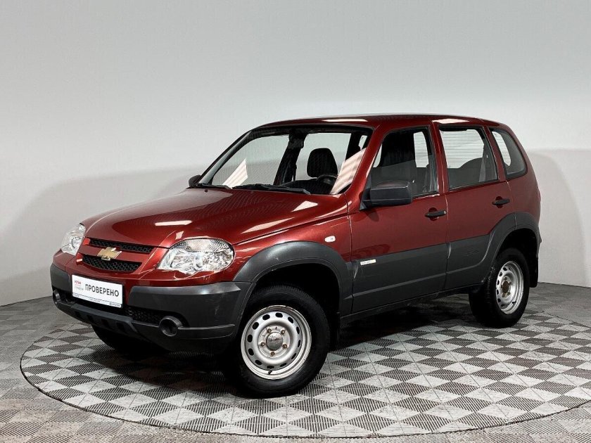 Нива 2013 года цена с пробегом