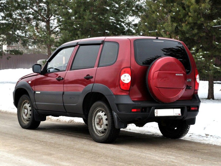 Нива шевроле 2012 красная