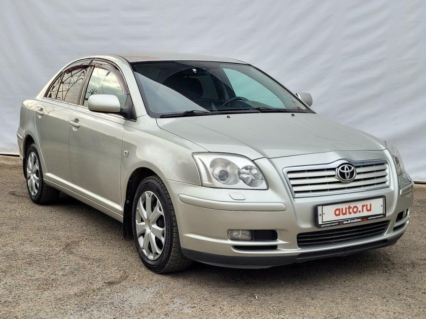 Toyota Avensis 2004