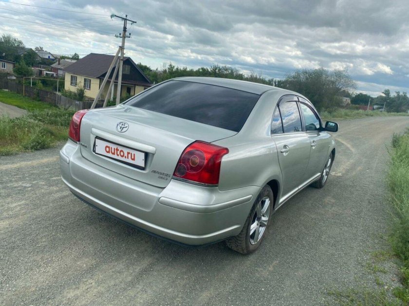Toyota Avensis 2004