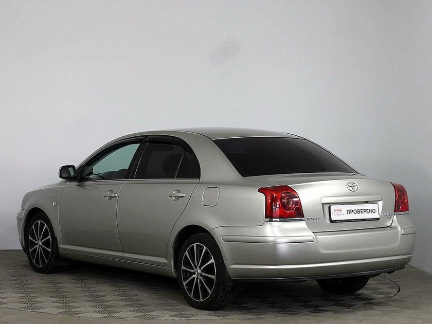Toyota Avensis 2004