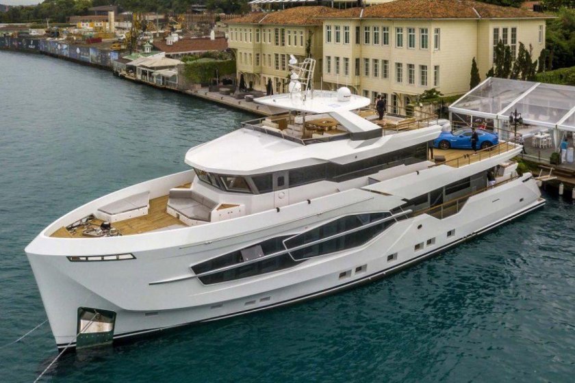 Яхта numarine 32 xp