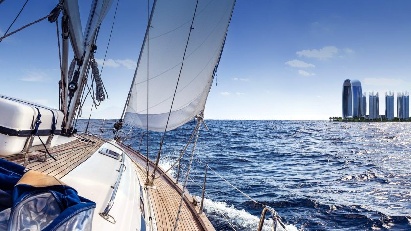 Палуба парусной яхты