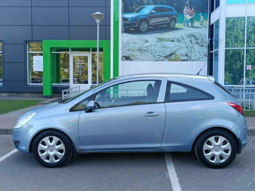 Опель Корса 3 дверный