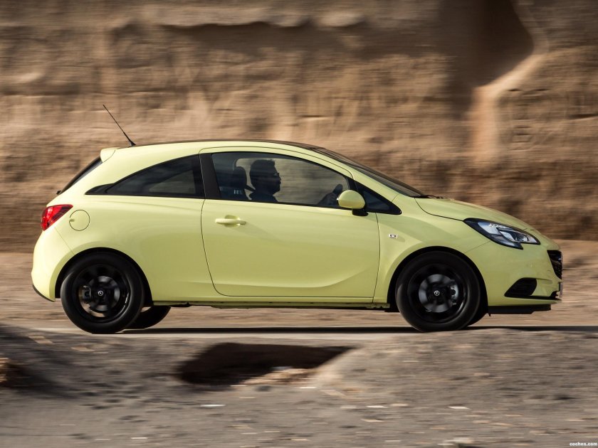 Опель Корса двухдверная