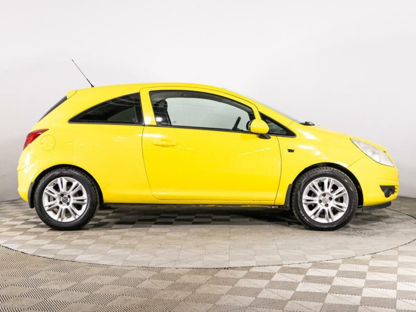 Опель корса 2014