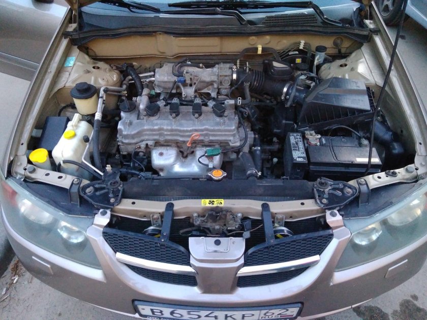 Подкапотка Nissan Almera g15