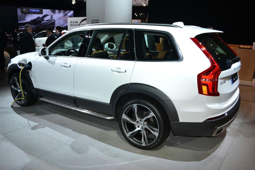 Volvo xc90 t8