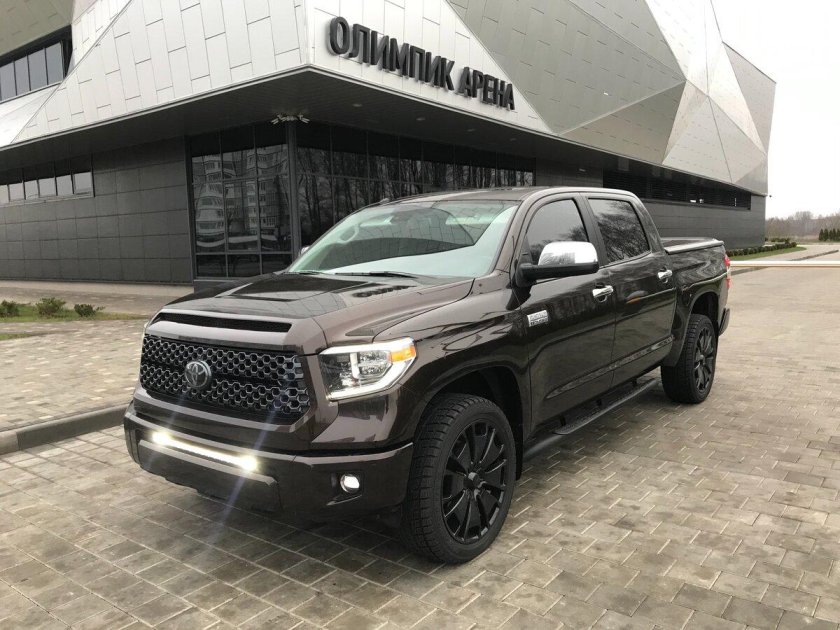 Toyota Tundra 2019 5.7