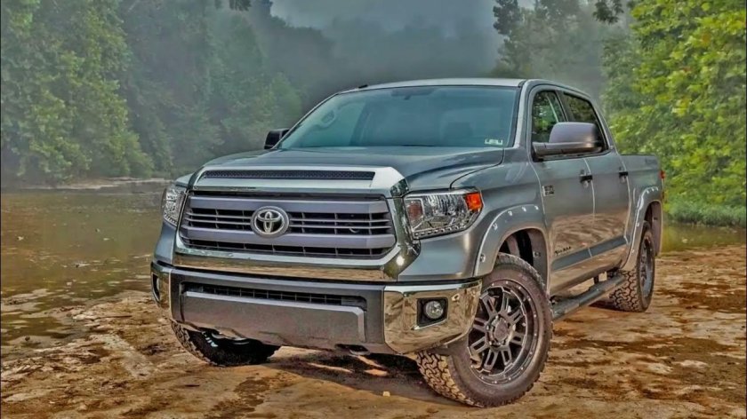 Тойота тундра 2018