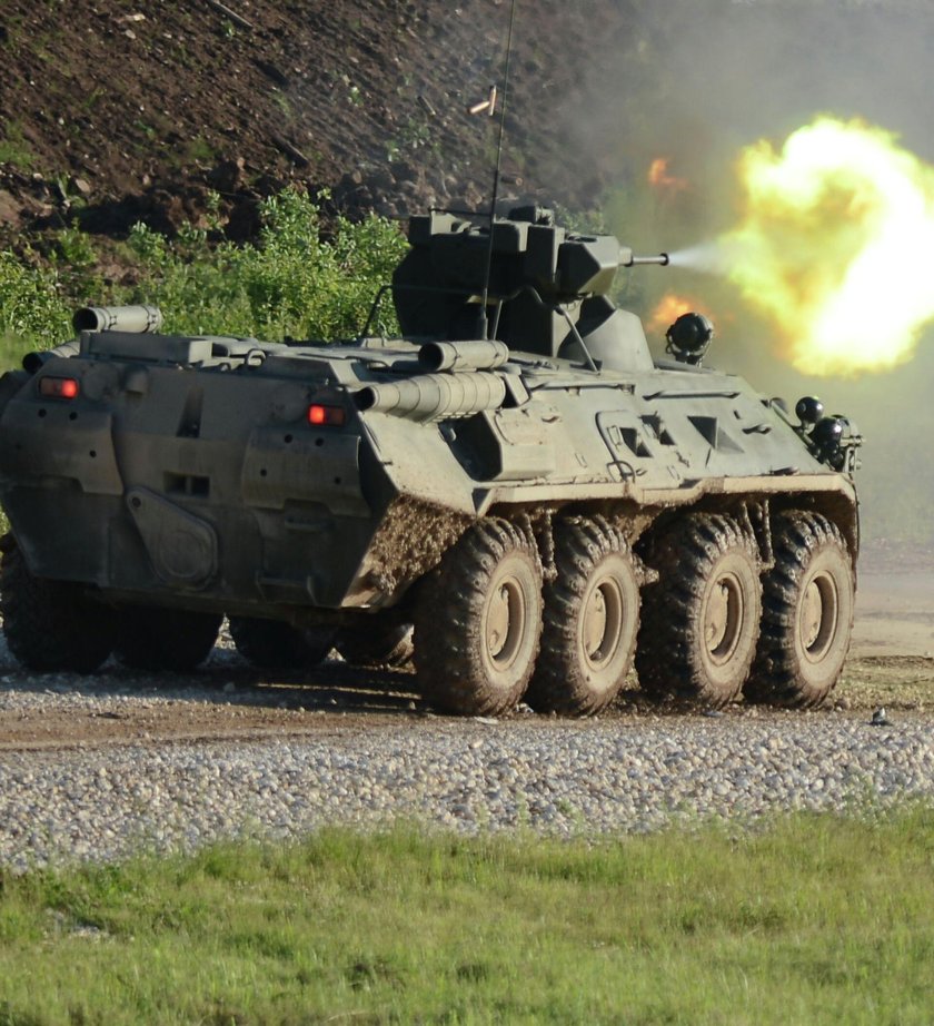 Военная техника БТР -82а