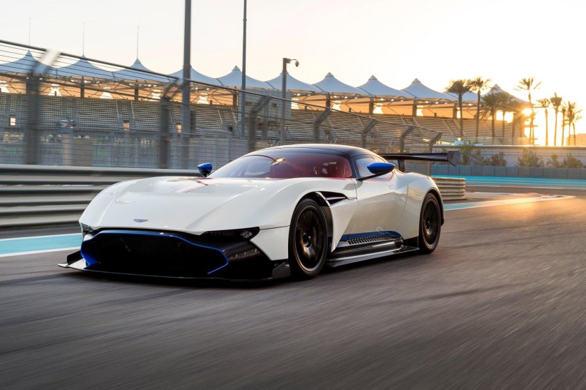 Aston martin vulcan 2016 hypercar