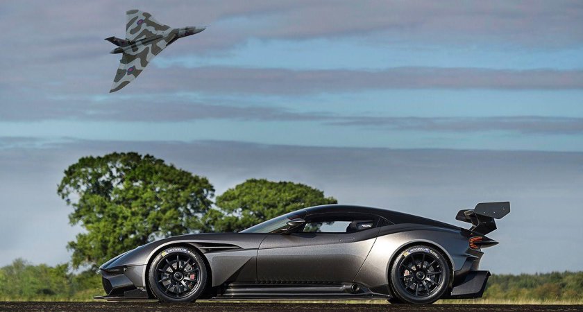 Aston Martin Vulcan 2015