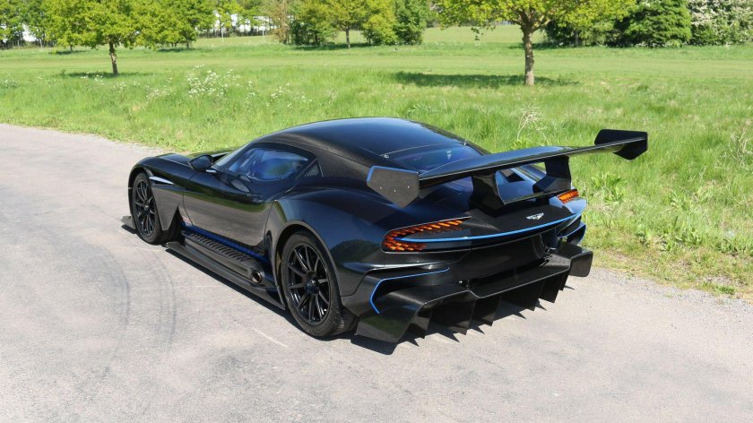 2016 Aston Martin Vulcan