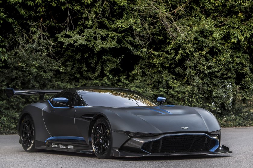 Aston martin vulcan