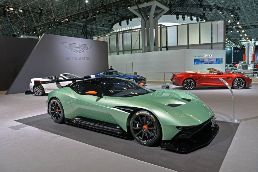 2016 Aston Martin Vulcan
