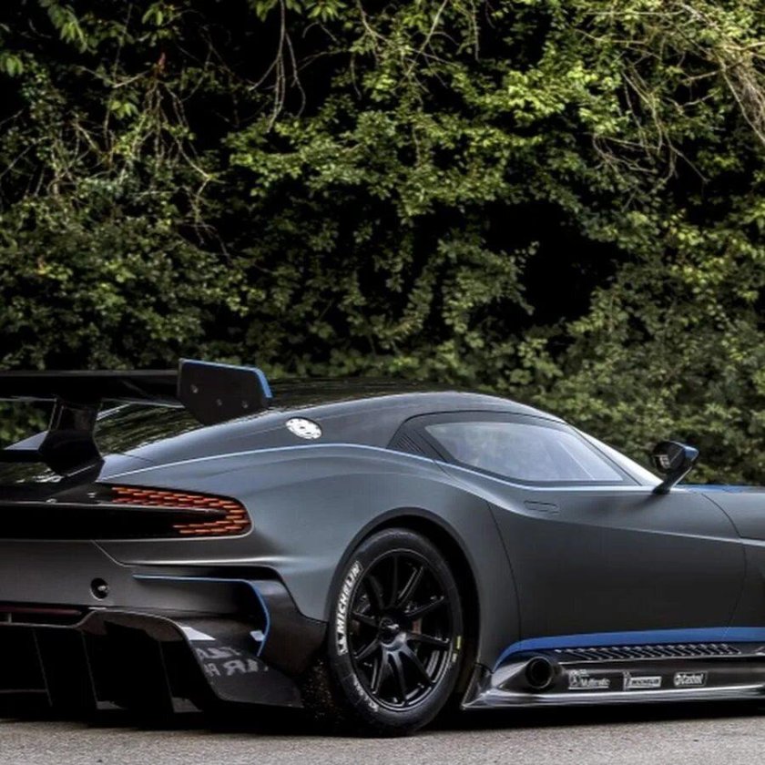 Aston Martin Vulcan 2015