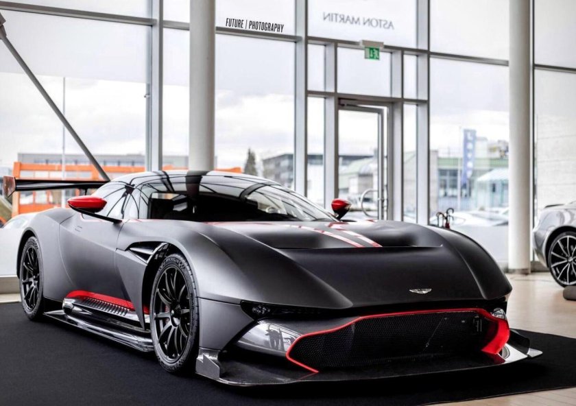 2016 Aston Martin Vulcan