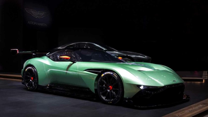 Aston Martin Vulcan 2016 Hypercar