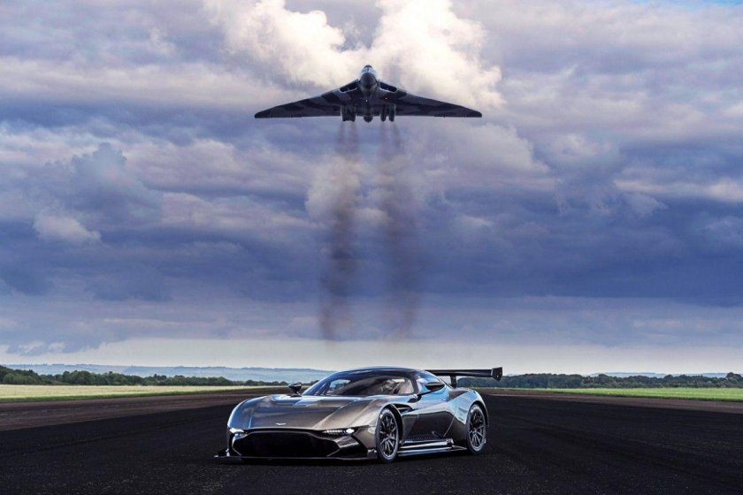 2016 Aston Martin Vulcan