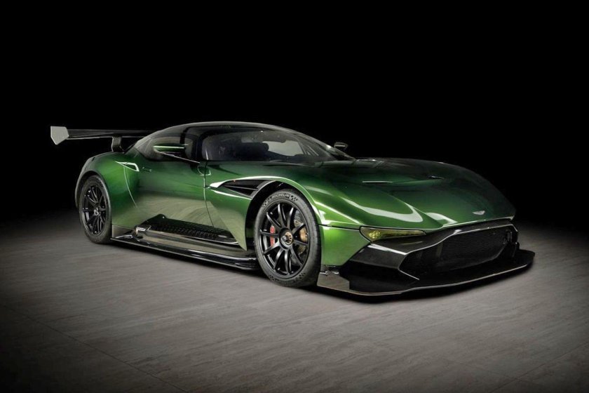 Астон мартин зеленый