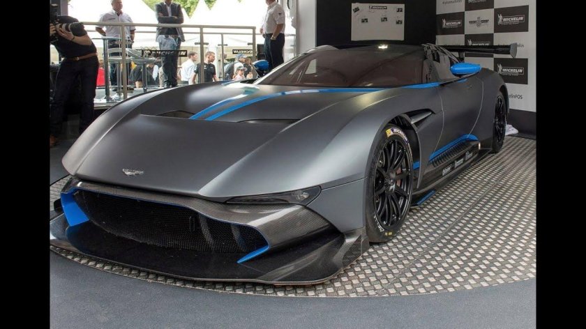 Aston Martin Vulcan 2015