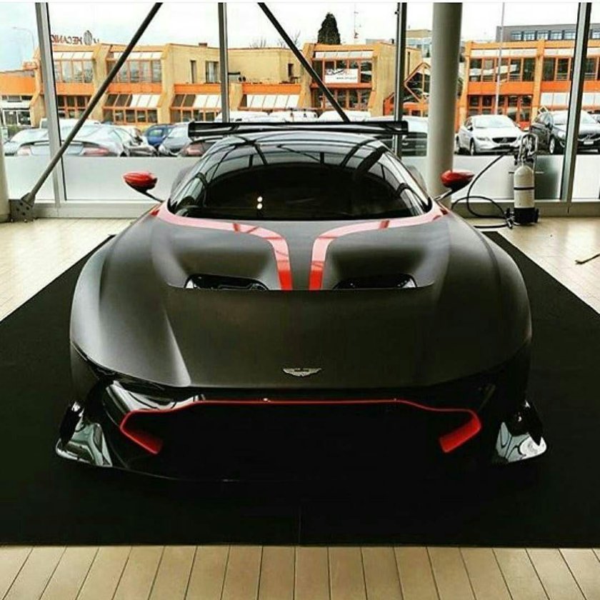 Aston Martin Vulcan