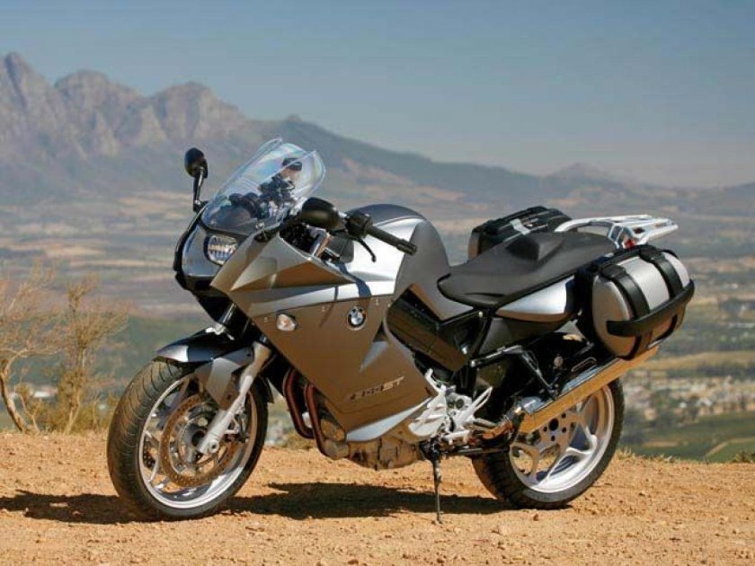 BMW f800st