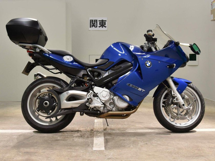 BMW f800st