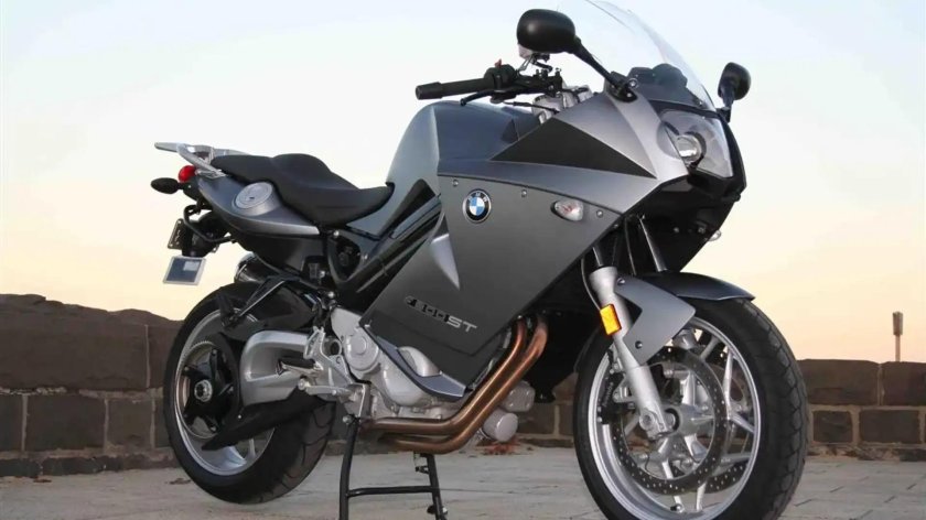 BMW f800st
