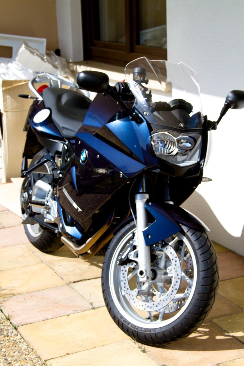 BMW f800st