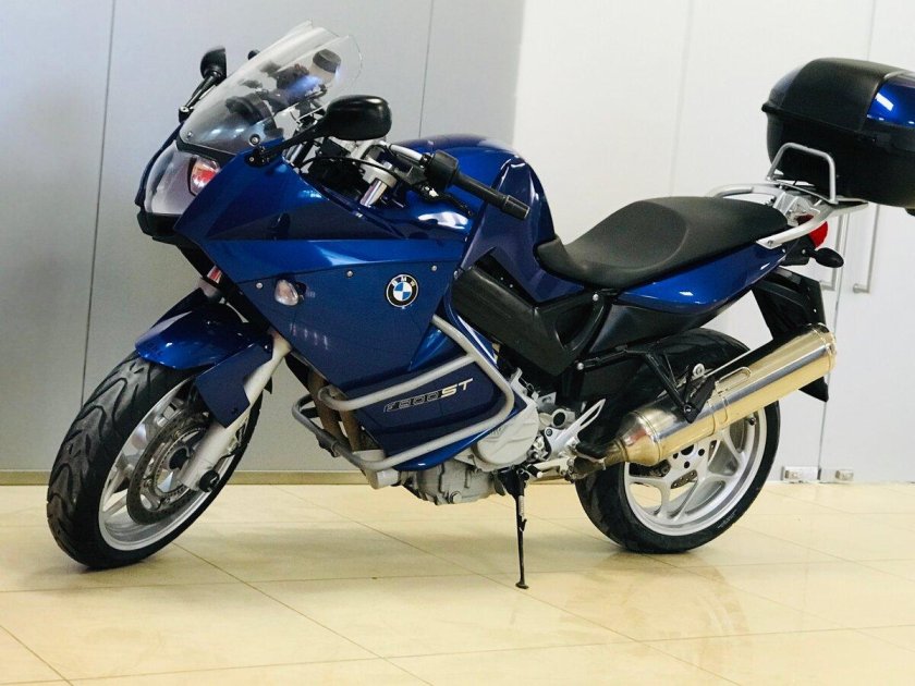 BMW f800st