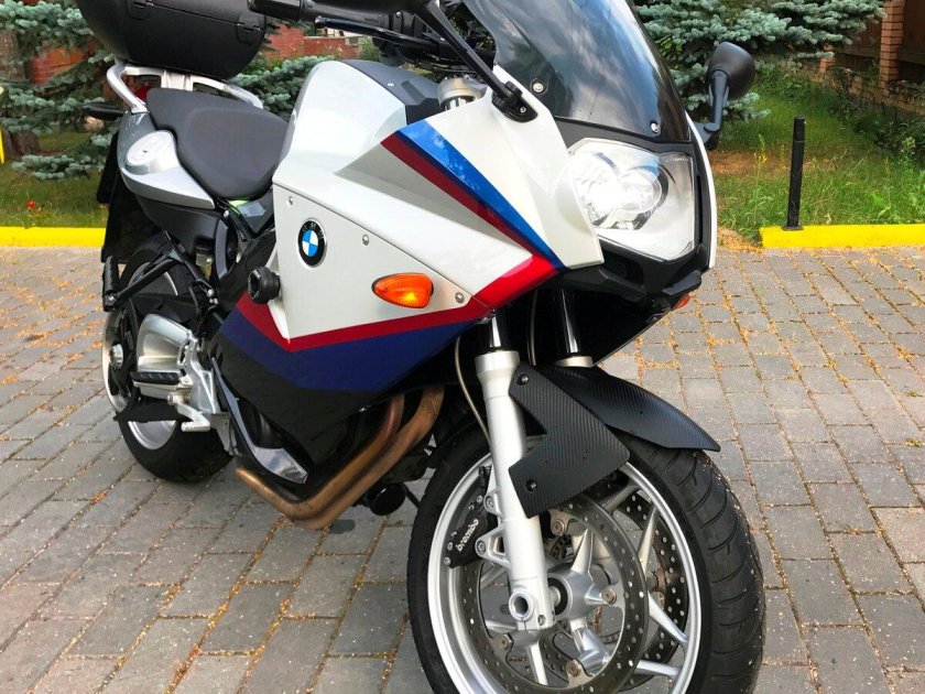 BMW f800st