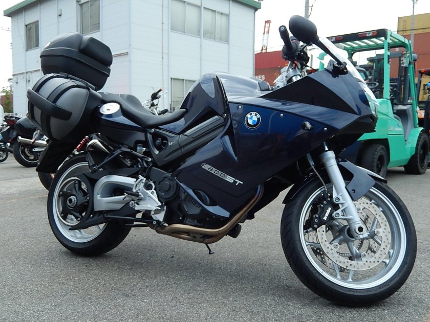 BMW f800st
