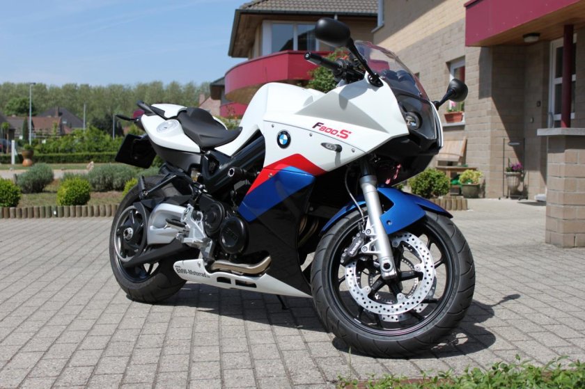 Мотоцикл BMW f800s