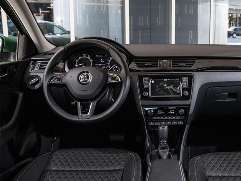 Шкода Рапид 2021